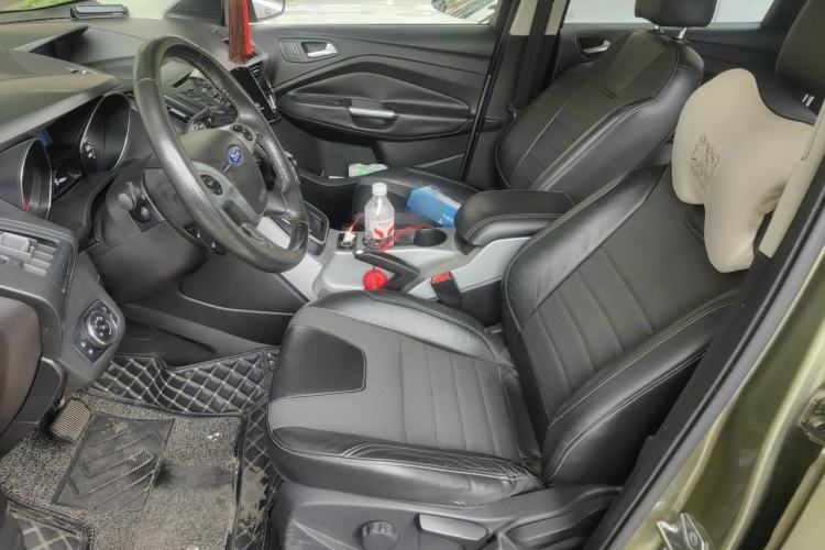 Used Ford Kuga 2013 1.6L GTDi Two-Wheel-Drive Trend Model Left Front Seat