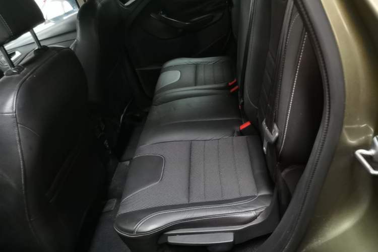 Used Ford Kuga 2013 1.6L GTDi Two-Wheel-Drive Trend Model Left Rear Seat