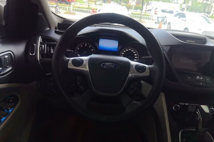 Used Ford Kuga 2013 1.6L GTDi 4x4 Elite Model Steering Wheel