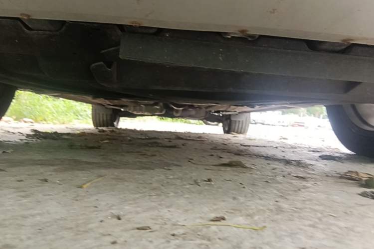 Used Ford Kuga 2013 2.0L GTDi Four-Wheel-Drive Sport Model Chassis Front