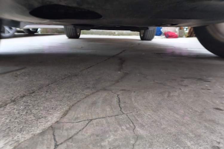 Used Ford Kuga 2013 1.6L GTDi Two-Wheel-Drive Comfort Model Chassis Front