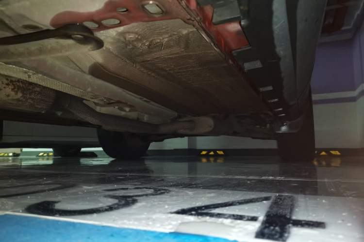 Used Ford Kuga 2013 2.0L GTDi Four-Wheel-Drive Sport Model Chassis Front Left