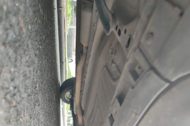 Used Ford Kuga 2013 1.6L GTDi Two-Wheel-Drive Trend Model Chassis Front Left