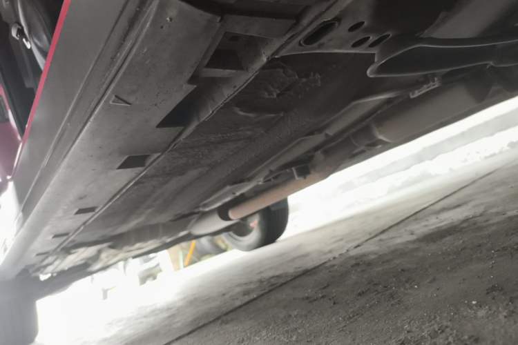 Used Ford Kuga 2013 2.0L GTDi Four-Wheel-Drive Sport Model Chassis Front Right