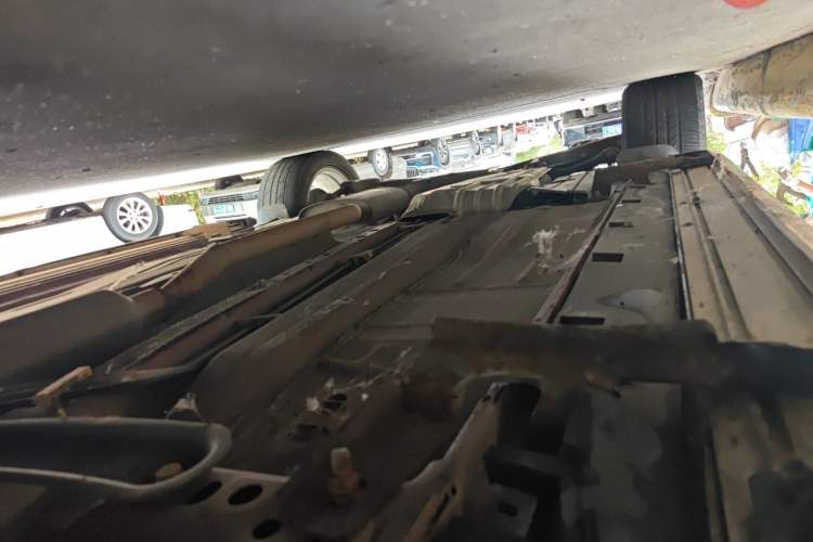 Used Ford Kuga 2013 1.6L GTDi Two-Wheel-Drive Comfort Model Chassis Front Right