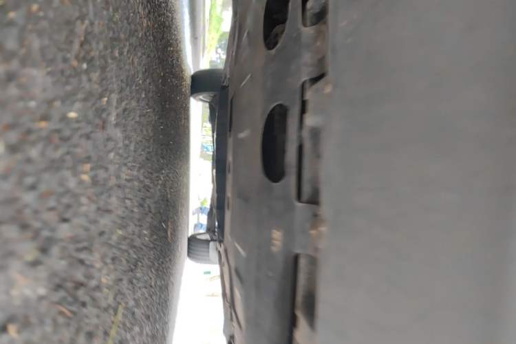 Used Ford Kuga 2013 1.6L GTDi Two-Wheel-Drive Trend Model Chassis Front