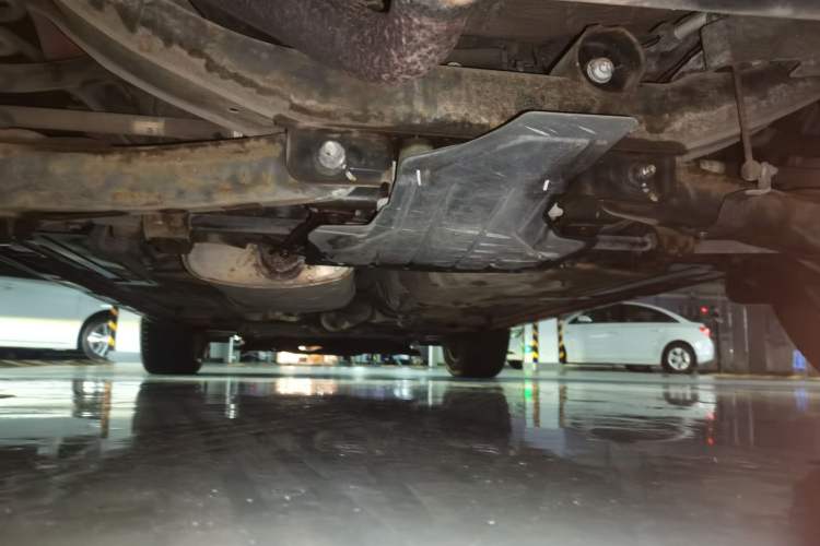 Used Ford Kuga 2013 2.0L GTDi Four-Wheel-Drive Sport Model Chassis Rear