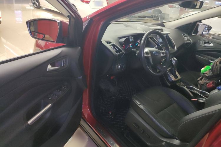 Used Ford Kuga 2013 2.0L GTDi Four-Wheel-Drive Sport Model Driver Seat