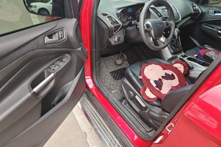 Used Ford Kuga 2013 1.6L GTDi Two-Wheel-Drive Comfort Model Driver Seat