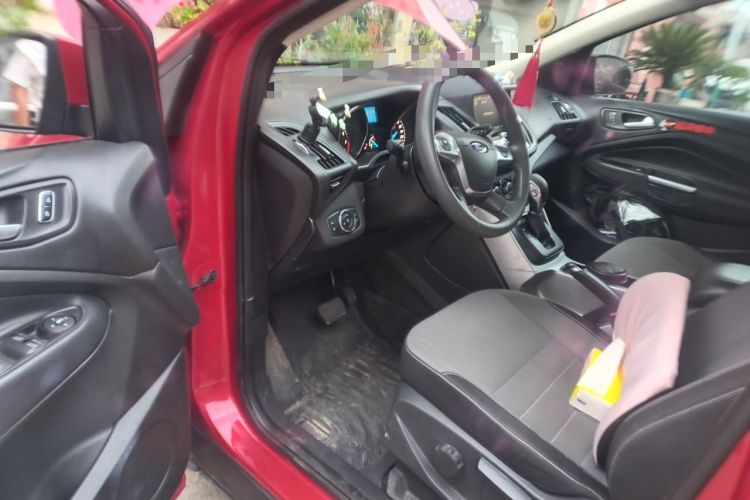 Used Ford Kuga 2013 1.6L GTDi Two-Wheel-Drive Comfort Model Driver Seat