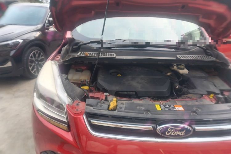 Used Ford Kuga 2013 1.6L GTDi Two-Wheel-Drive Comfort Model Engine Bay Right