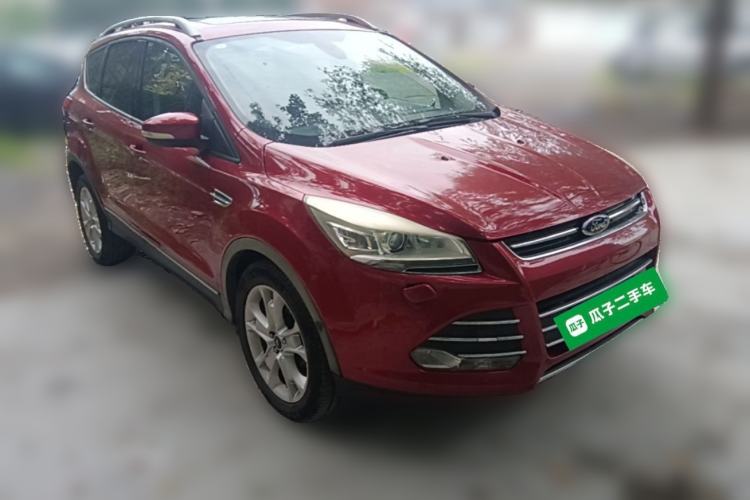 Used Ford Kuga 2013 2.0L GTDi Four-Wheel-Drive Sport Model Front Right 45 Deg
