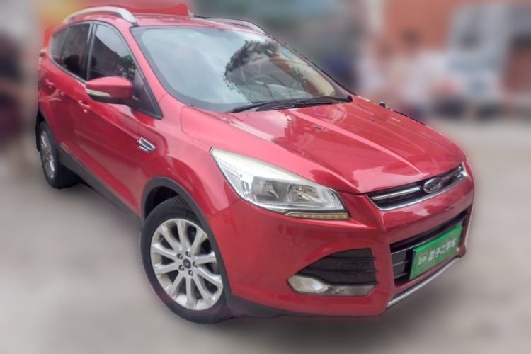Used Ford Kuga 2013 1.6L GTDi Two-Wheel-Drive Comfort Model Front Right 45 Deg