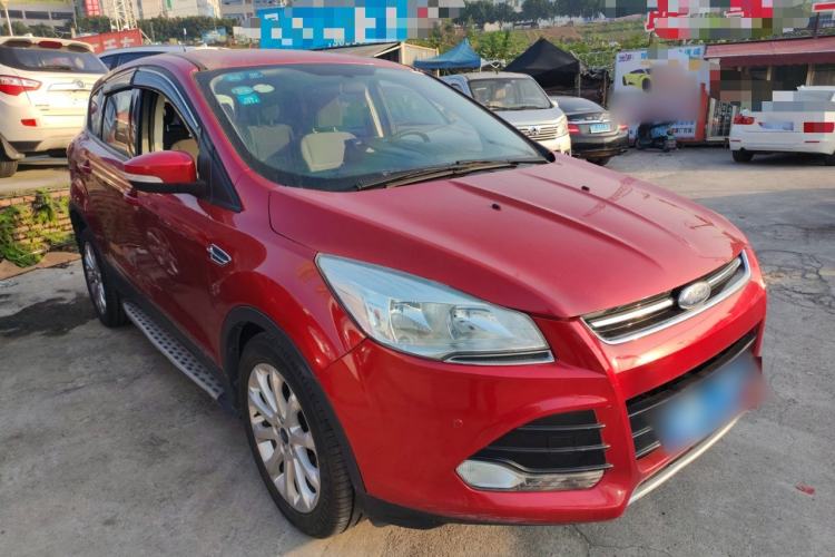Used Ford Kuga 2013 1.6L GTDi Two-Wheel-Drive Comfort Model Front Right 45 Deg