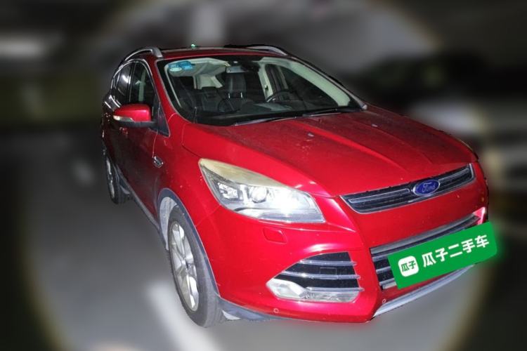 Used Ford Kuga 2013 2.0L GTDi Four-Wheel-Drive Sport Model Front Right 45 Deg