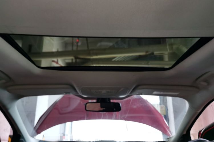 Used Ford Kuga 2013 2.0L GTDi Four-Wheel-Drive Sport Model Headliner