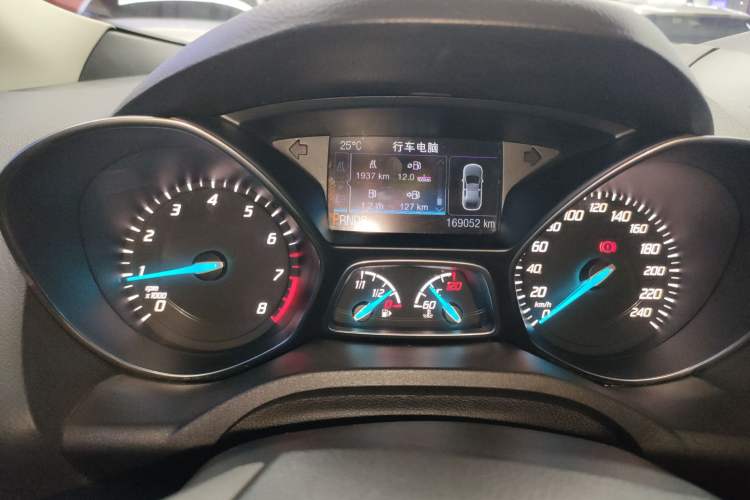 Used Ford Kuga 2013 2.0L GTDi Four-Wheel-Drive Sport Model Instrument Cluster