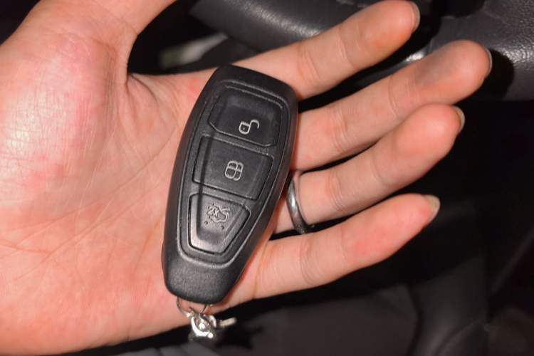Used Ford Kuga 2013 2.0L GTDi Four-Wheel-Drive Sport Model Interior 1