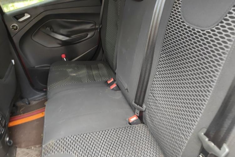 Used Ford Kuga 2013 1.6L GTDi Two-Wheel-Drive Trend Model Left Rear Seat