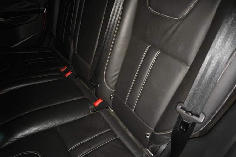 Used Ford Kuga 2013 2.0L GTDi Four-Wheel-Drive Sport Model Left Rear Seat