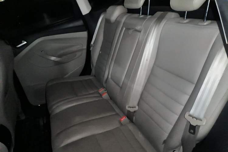 Used Ford Kuga 2013 2.0L GTDi Four-Wheel-Drive Elite Model Left Rear Seat