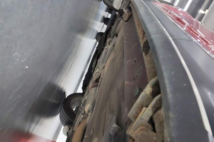 Used Ford Kuga 2013 1.6L GTDi 4x4 Elite Model Left Side Sill