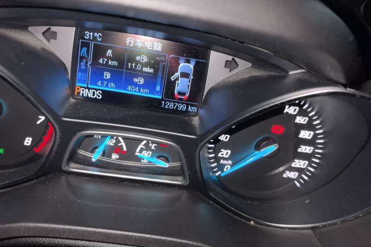 Used Ford Kuga 2013 2.0L GTDi Four-Wheel-Drive Sport Model Odometer Close Up