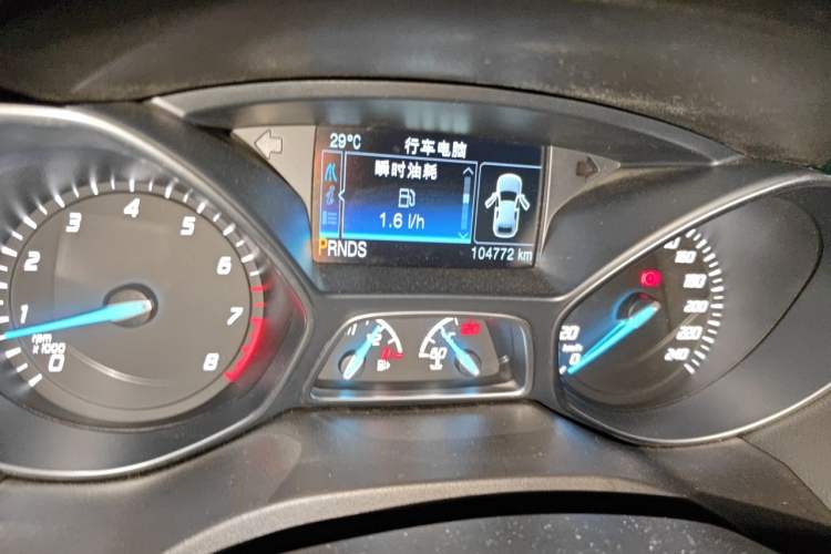 Used Ford Kuga 2013 2.0L GTDi Four-Wheel-Drive Sport Model Odometer Close Up
