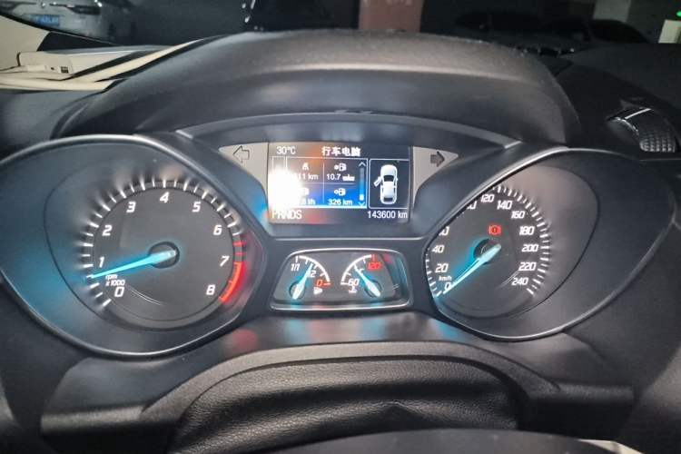 Used Ford Kuga 2013 2.0L GTDi Four-Wheel-Drive Elite Model Odometer Close Up