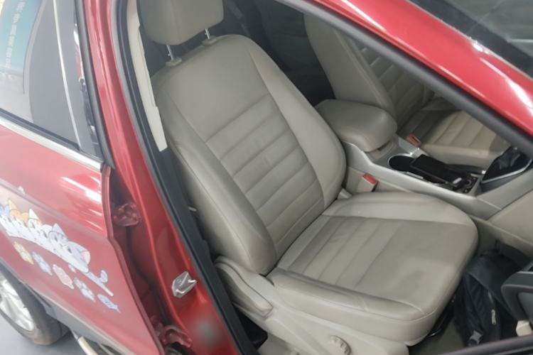 Used Ford Kuga 2013 1.6L GTDi 4x4 Elite Model Right Front Seat