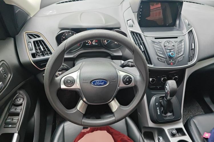 Used Ford Kuga 2013 1.6L GTDi Two-Wheel-Drive Comfort Model Steering Wheel