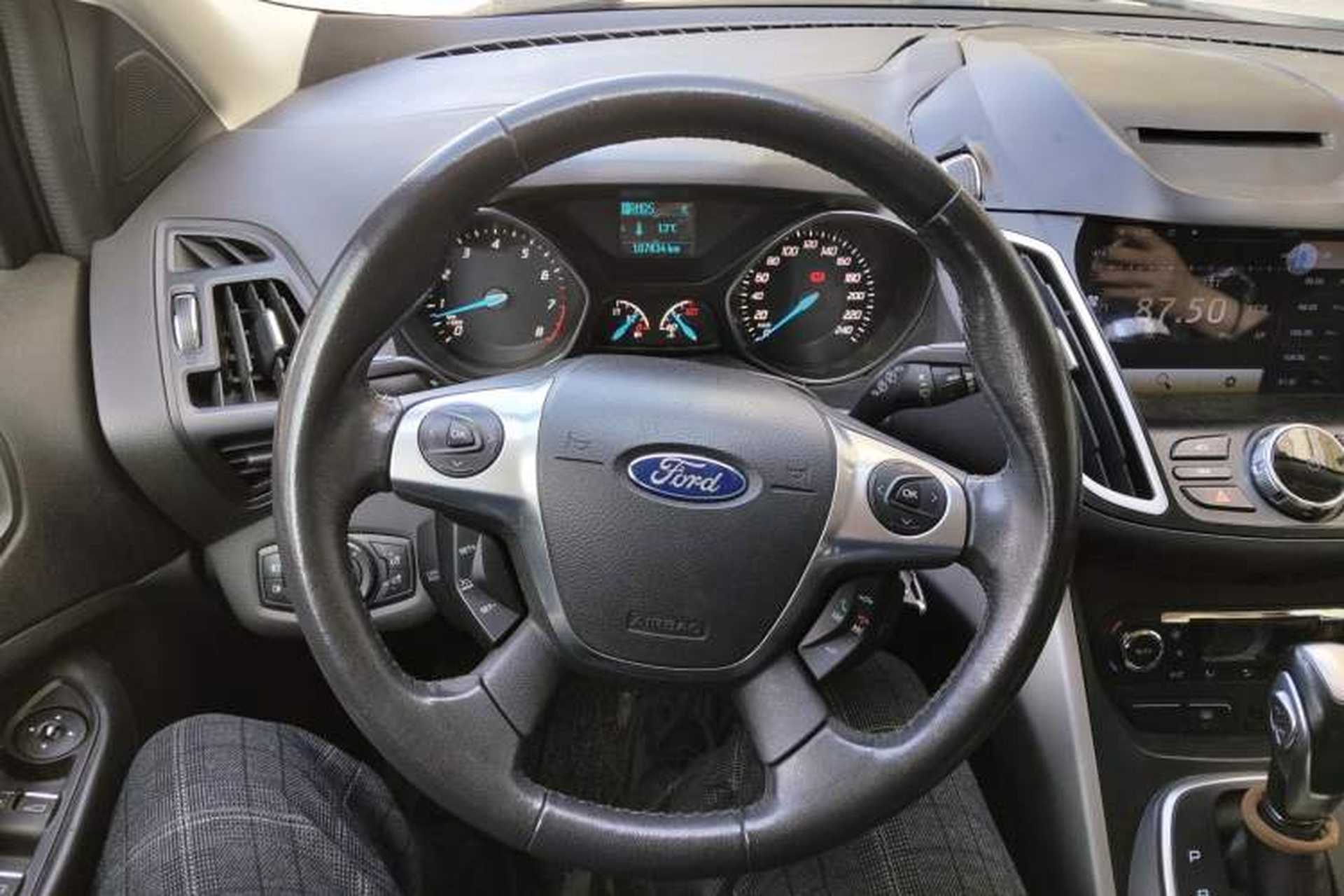 Used Ford Kuga 2013 1.6L GTDi Two-Wheel-Drive Trend Model Steering Wheel