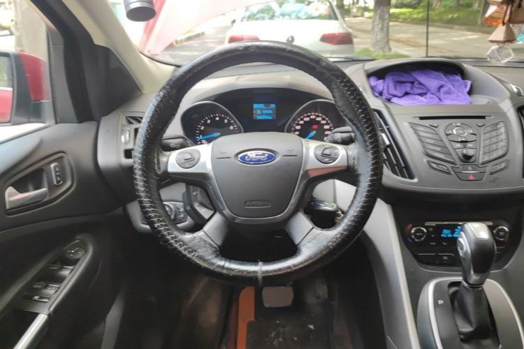 Used Ford Kuga 2013 1.6L GTDi Two-Wheel-Drive Trend Model Steering Wheel
