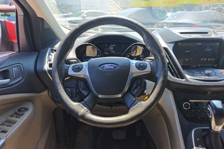 Used Ford Kuga 2013 1.6L GTDi 4x4 Elite Model Steering Wheel