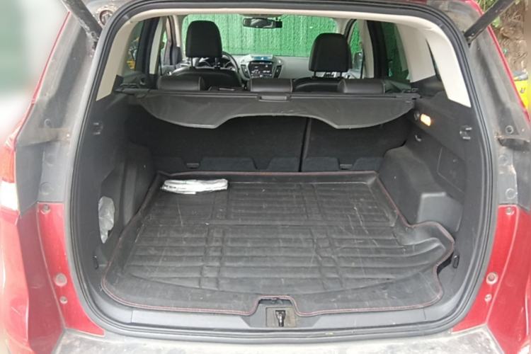 Used Ford Kuga 2013 2.0L GTDi Four-Wheel-Drive Sport Model Trunk
