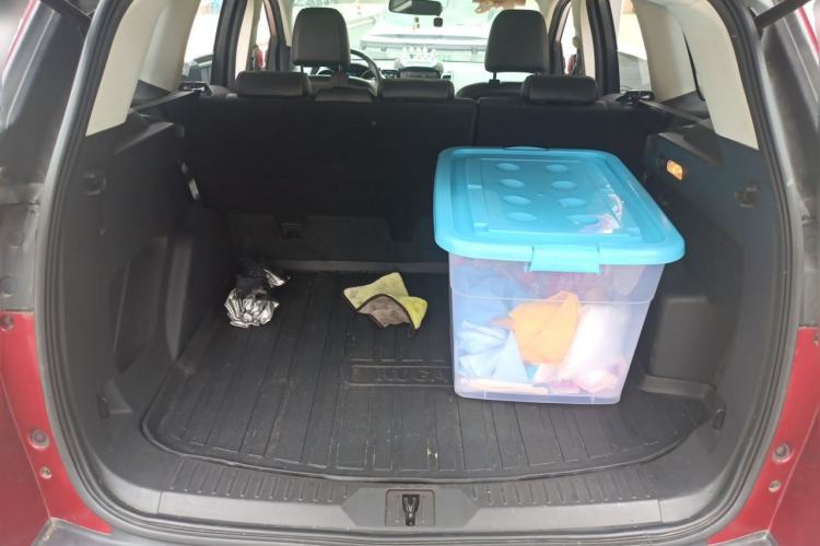 Used Ford Kuga 2013 1.6L GTDi Two-Wheel-Drive Trend Model Trunk