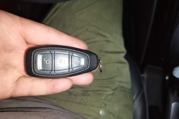 Used Ford Kuga 2013 2.0L GTDi Four-Wheel-Drive Sport Model Vehicle Key