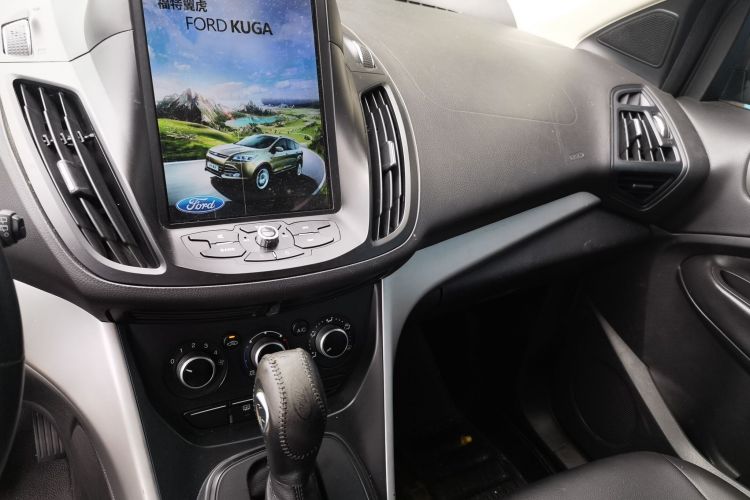 Used Ford Kuga 2013 1.6L GTDi Two-Wheel-Drive Comfort Model Audio And AC Panel