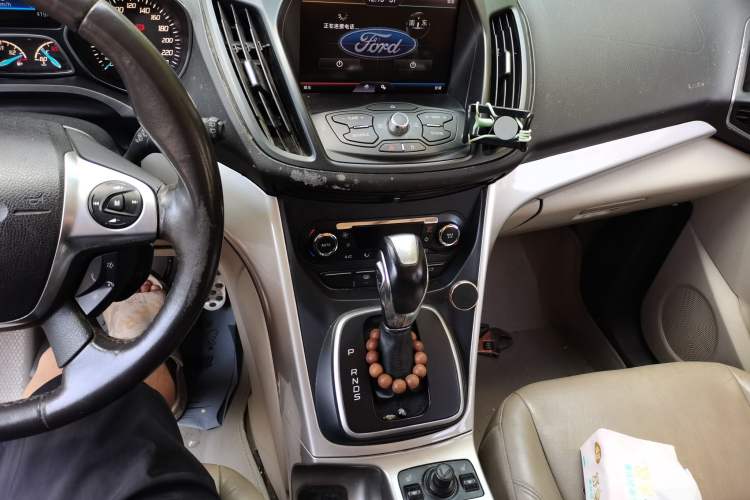 Used Ford Kuga 2013 2.0L GTDi Four-Wheel-Drive Elite Model Audio And AC Panel