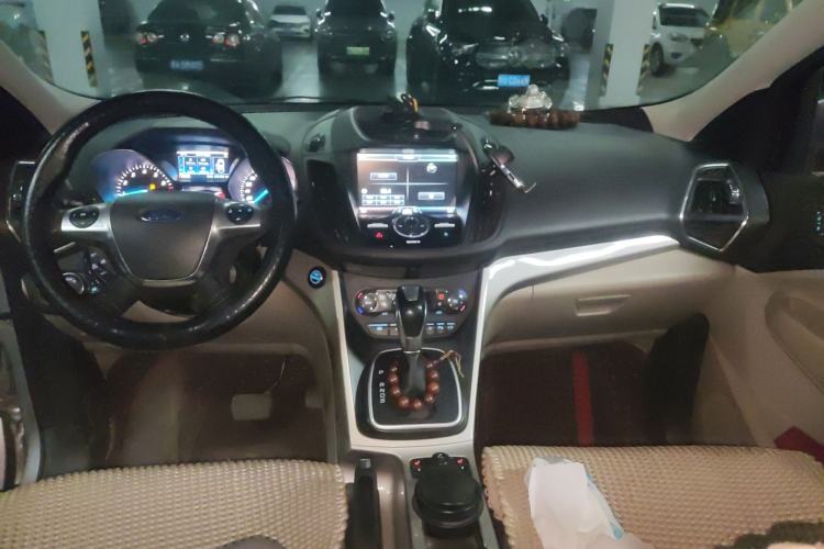 Used Ford Kuga 2013 2.0L GTDi Four-Wheel Drive Premium Model Center Console