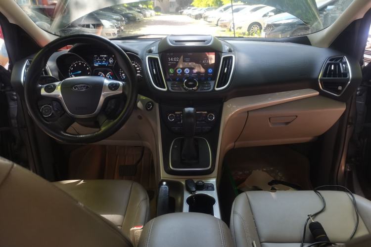 Used Ford Kuga 2013 1.6L GTDi 4x4 Elite Model Center Console