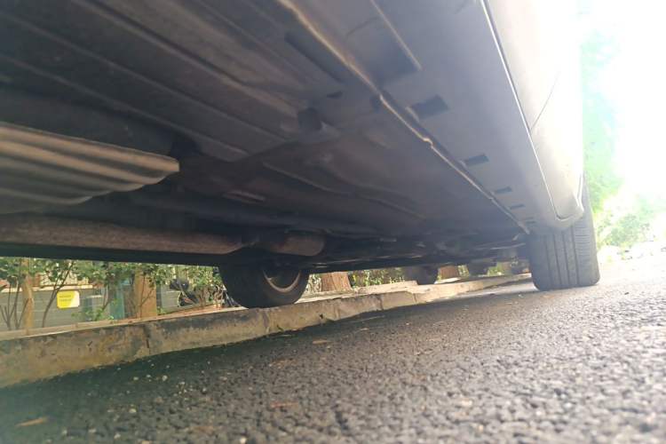 Used Ford Kuga 2013 2.0L GTDi Four-Wheel Drive Premium Model Chassis Rear Right