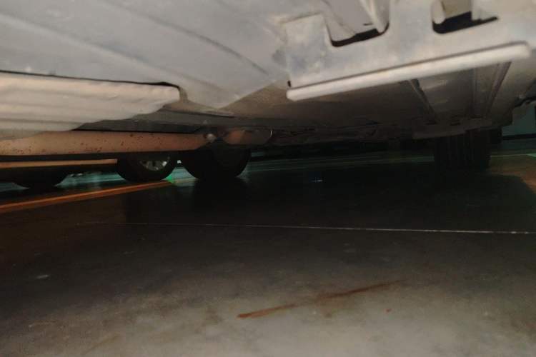 Used Ford Kuga 2013 2.0L GTDi Four-Wheel-Drive Elite Model Chassis Rear Right