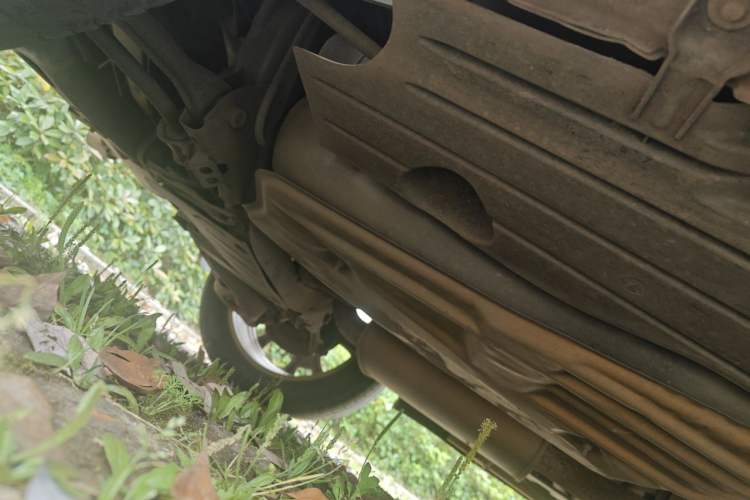 Used Ford Kuga 2013 2.0L GTDi Four-Wheel-Drive Sport Model Chassis Rear Right