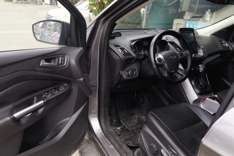 Used Ford Kuga 2013 1.6L GTDi Two-Wheel-Drive Comfort Model Driver Seat