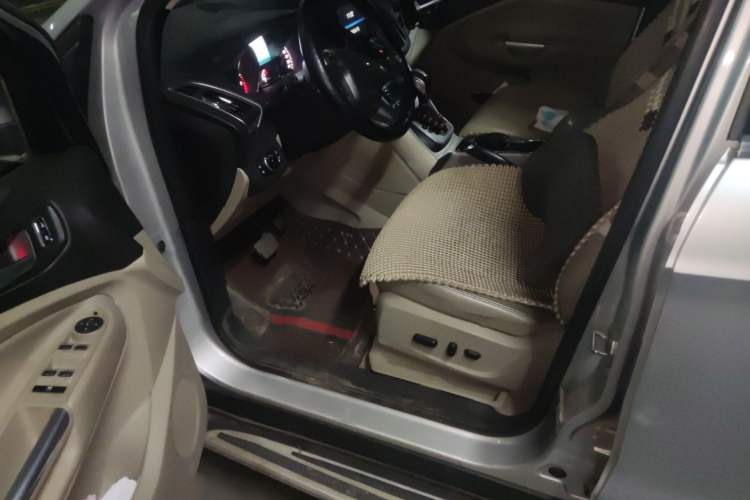 Used Ford Kuga 2013 2.0L GTDi Four-Wheel Drive Premium Model Driver Seat
