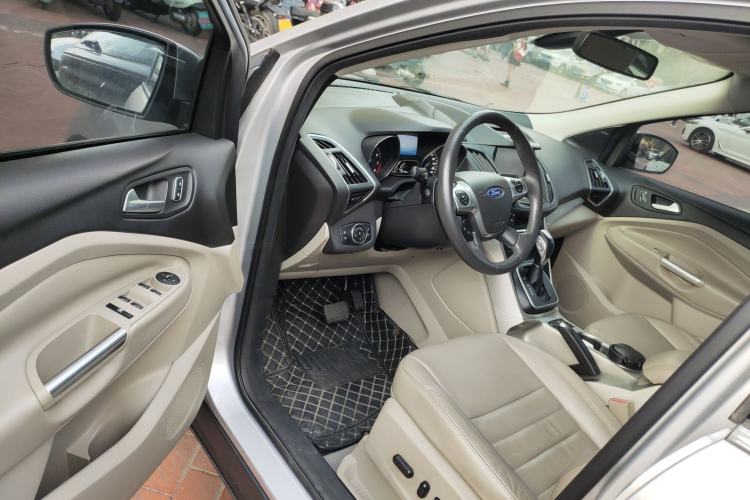 Used Ford Kuga 2013 2.0L GTDi Four-Wheel-Drive Elite Model Driver Seat