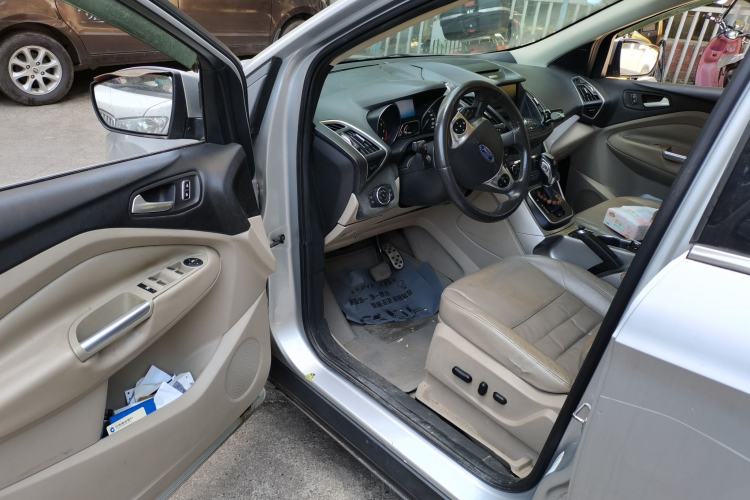 Used Ford Kuga 2013 2.0L GTDi Four-Wheel-Drive Elite Model Driver Seat