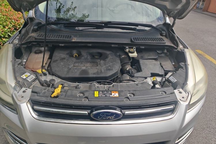 Used Ford Kuga 2013 2.0L GTDi Four-Wheel Drive Premium Model Engine Bay