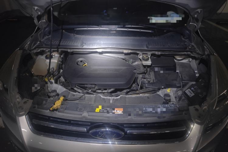 Used Ford Kuga 2013 1.6L GTDi Two-Wheel-Drive Trend Model Engine Bay